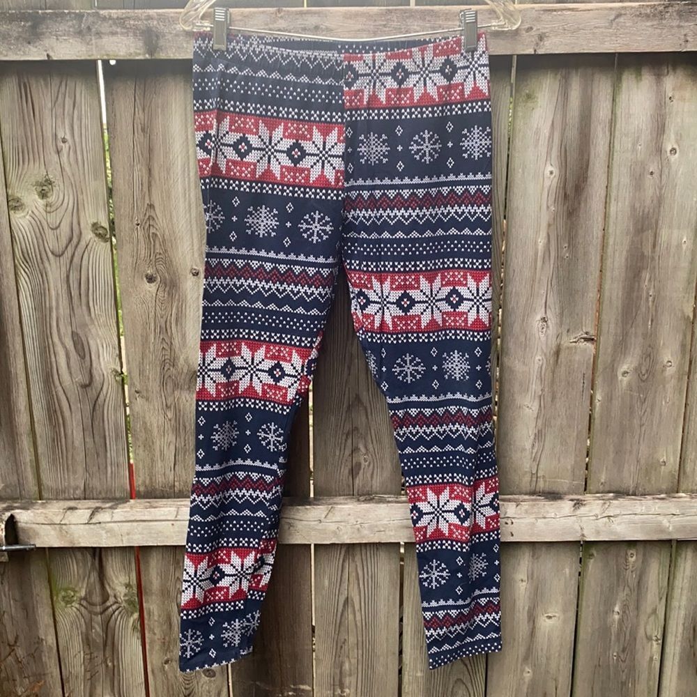 No Boundaries snowflake leggings sz. L